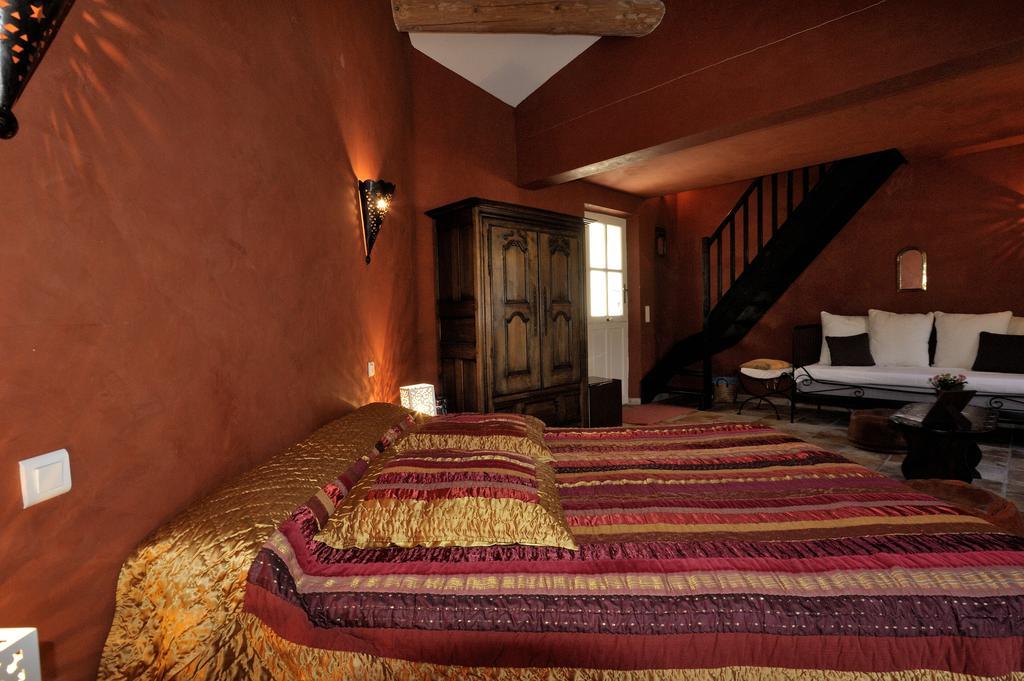 Mas De Lure Bed and Breakfast Salon-de-Provence Exterior foto