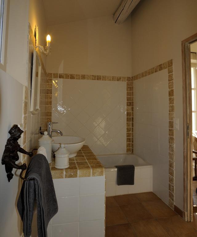 Mas De Lure Bed and Breakfast Salon-de-Provence Exterior foto